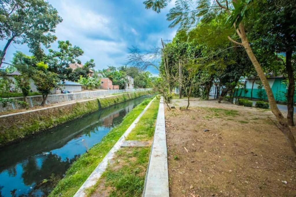 Villa Amalura I Yogyakarta Exterior photo