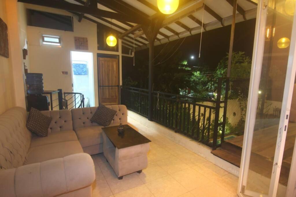 Villa Amalura I Yogyakarta Exterior photo